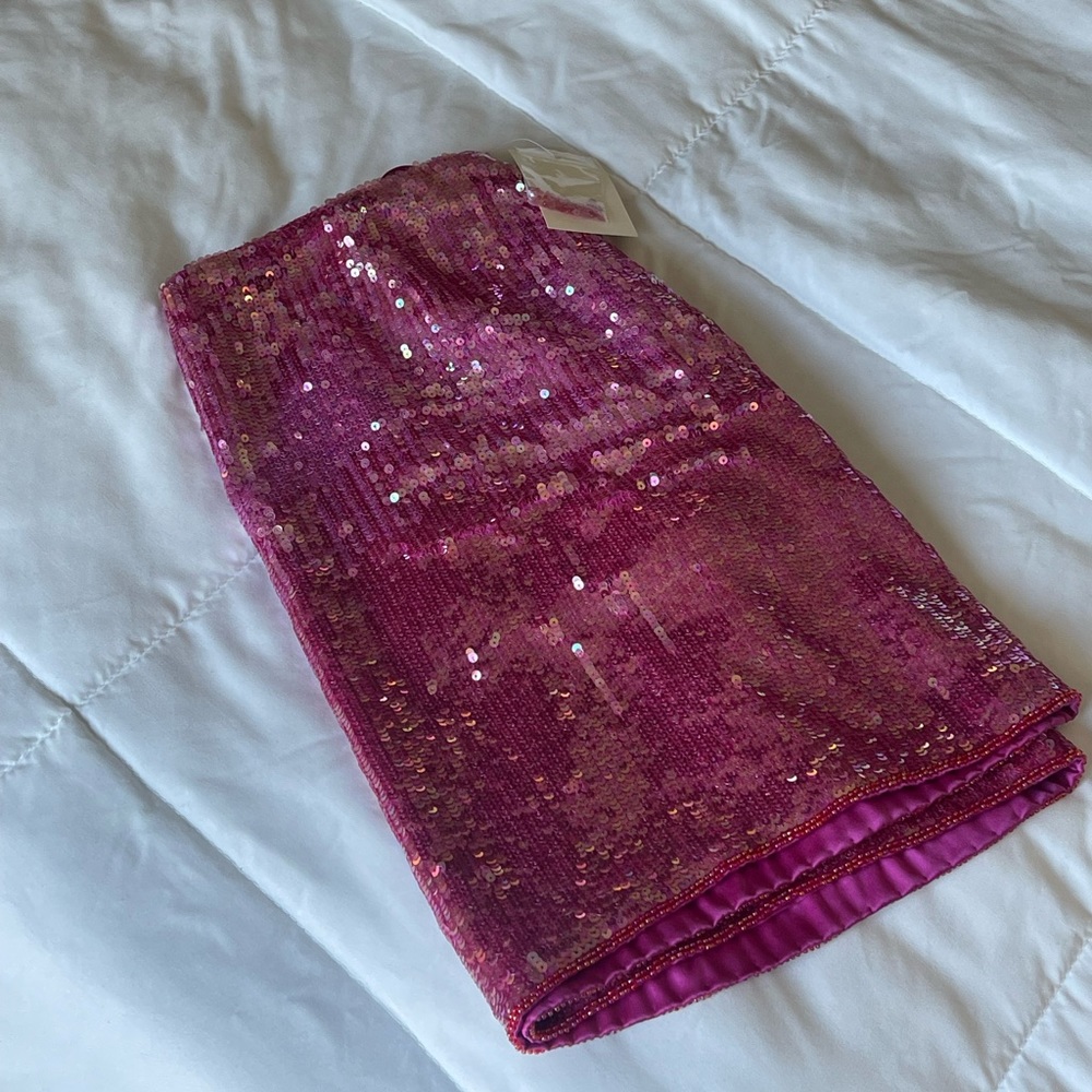 Hugo Buscati Pink Sequin skirt!